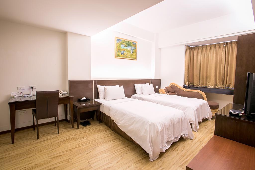 Huang Shin Business Hotel-Chung Kang Taichung Esterno foto