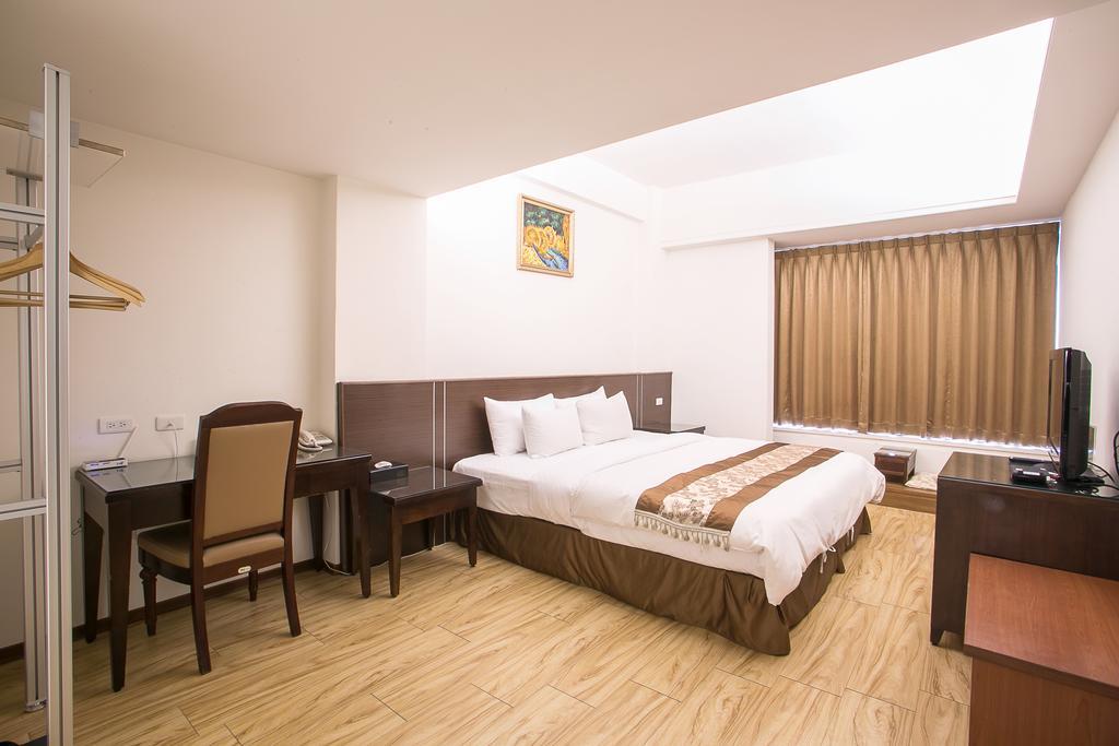 Huang Shin Business Hotel-Chung Kang Taichung Esterno foto